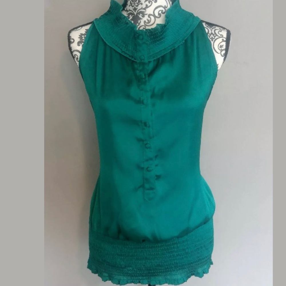 MILANO Essential Green Halter Top